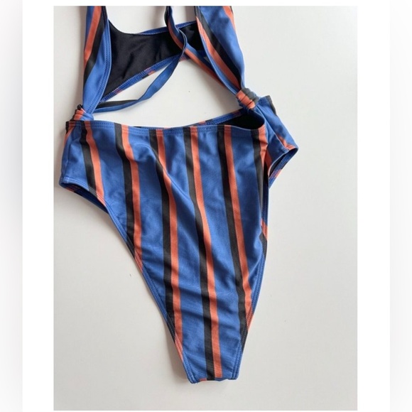 MISSGUIDED Striped One Piece Bathing Suit - Picture 6 of 9